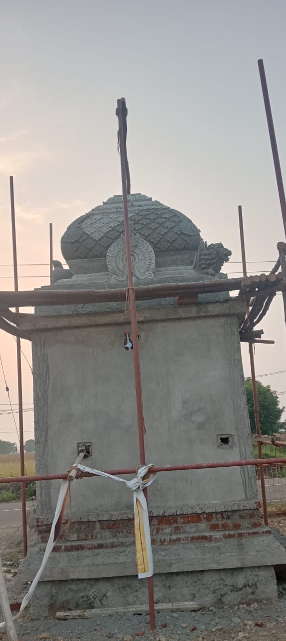 Side view of temple reconstruction — கோயில் புனரமைப்புப் பணிகள்